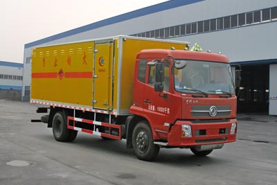 東風(fēng)天錦小三軸爆破器材運輸車